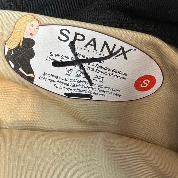 Spanx Bod-a-Bing Black Cropped Pants Size S - Picture 3 of 8